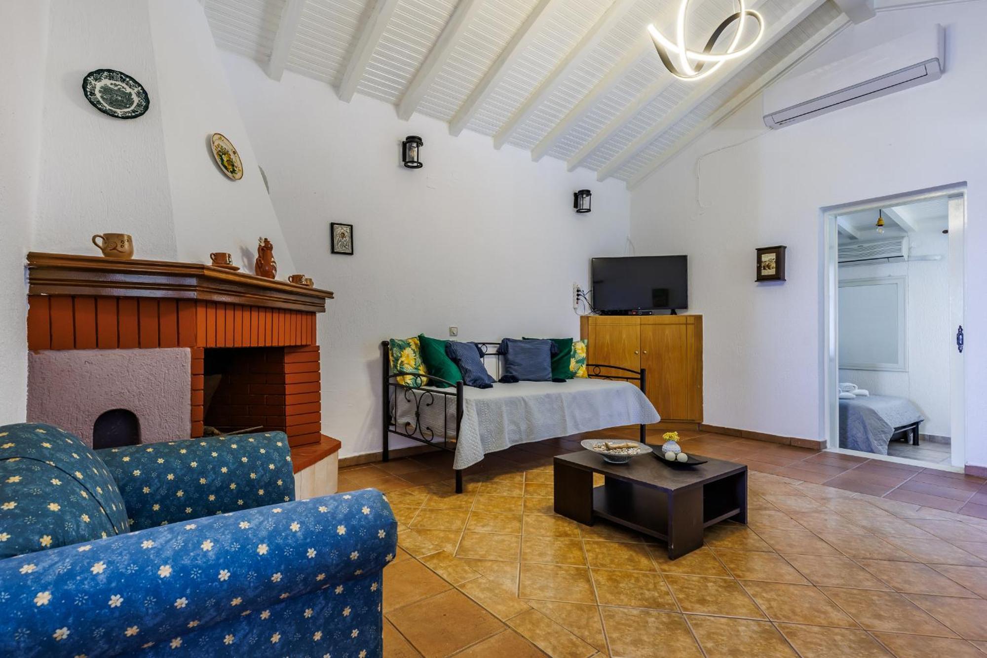 Nerissa Cottage - Skopelos Glossa Atheato Kültér fotó